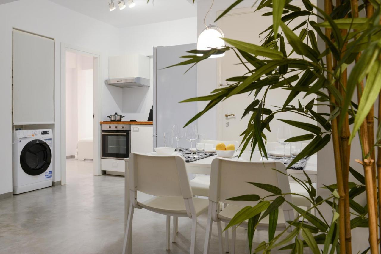 Athens One Apartment By Olala Homes Esterno foto